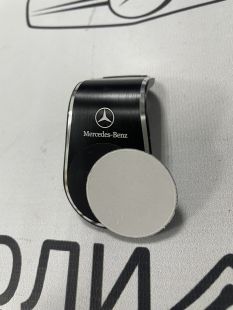 Магнитный держатель для телефона Mercedes-Benz
